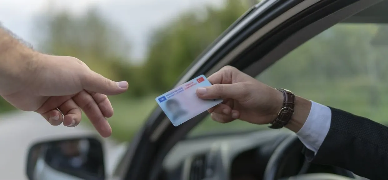 Age Restrictions and Driver Experience Rules and Conditions for Car Rental